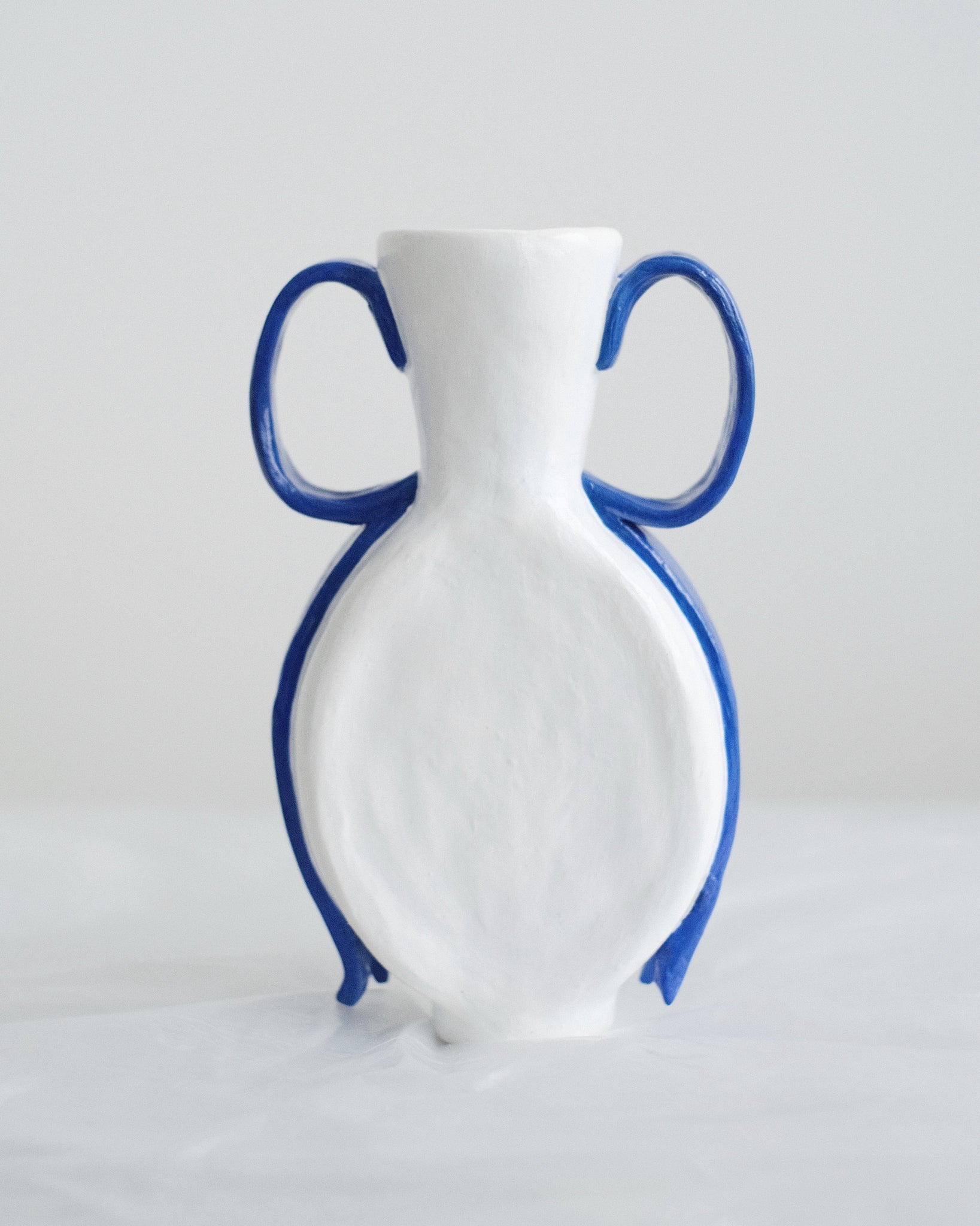 All Kinds Gemstone Vase in Lapis 