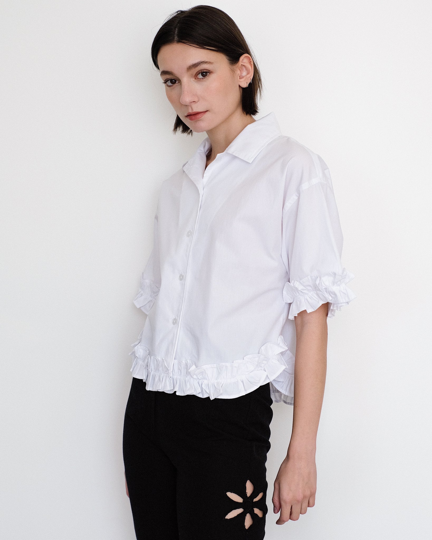 Toit Voilant crop button down Maddie Top in White