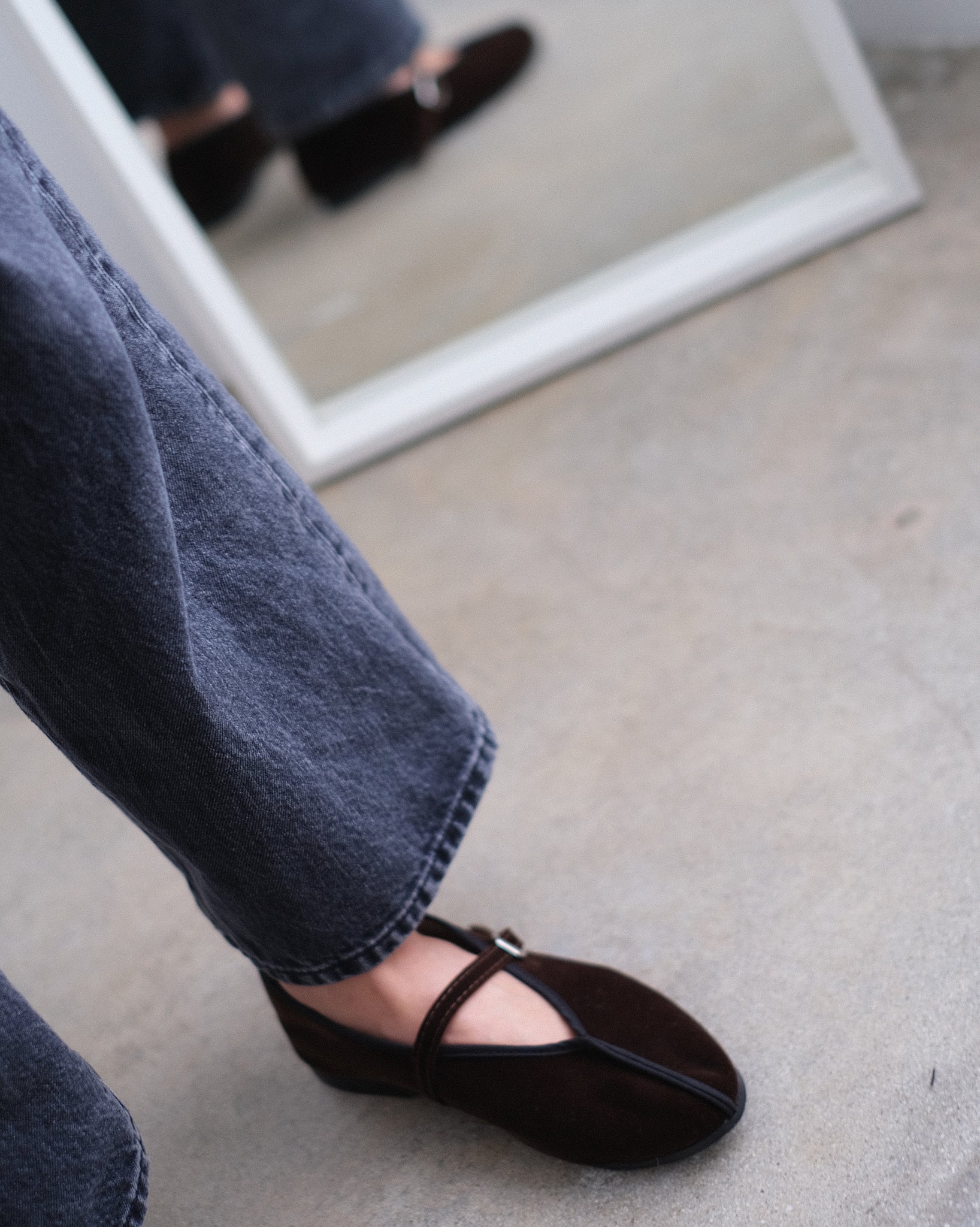 Wax Apple Theater Mary Jane Shoes in Brown Velvet